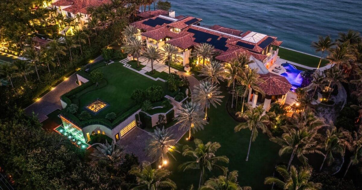 1370 S Ocean Boulevard, Manalapan, FL 33462