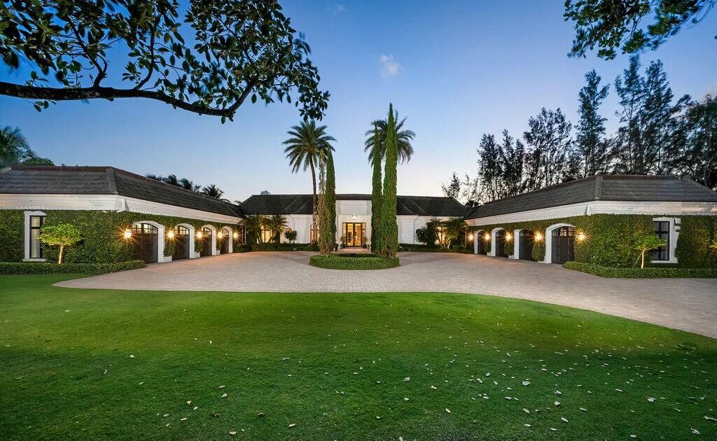 100 Harbor Way, Jupiter Island, FL 33455