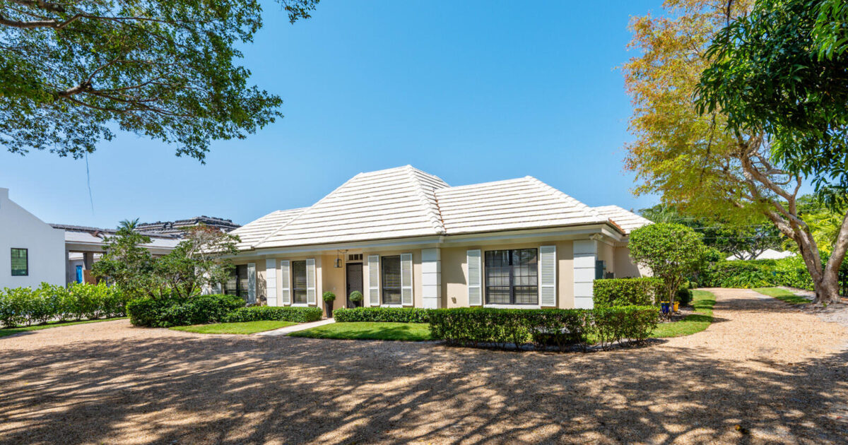 11354 Old Harbour Road, North Palm Beach, FL 33408