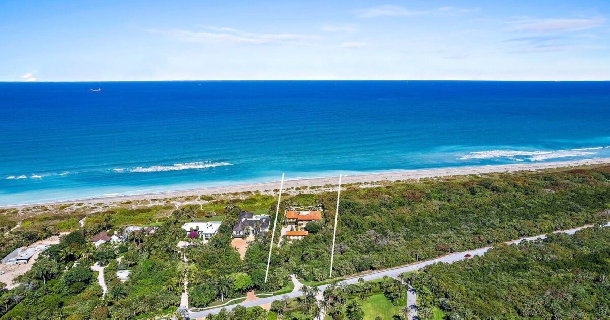 527 S Beach Road, Jupiter Island, FL 33455