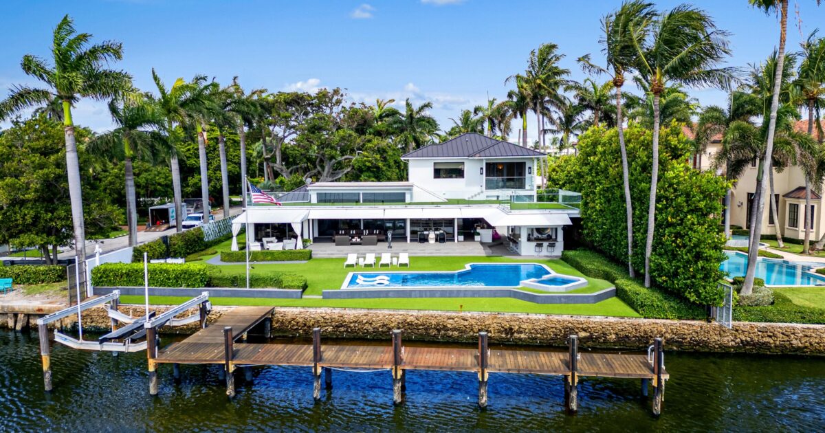 201 Palm Trail, Delray Beach, FL 33483