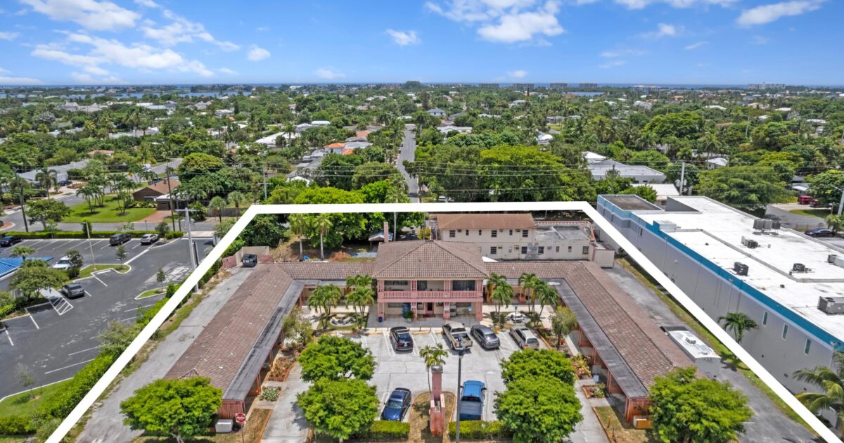 7800 S Dixie Highway, West Palm Beach, FL 33405
