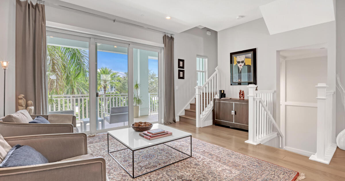 7091 Edison Place, Palm Beach Gardens | $885K Townhouse | Palm Beach Luxury