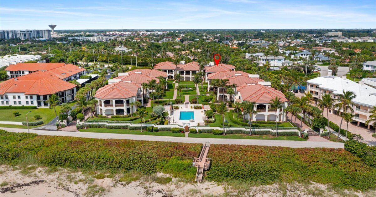 5841 N Ocean Boulevard F2, Ocean Ridge, FL 33435