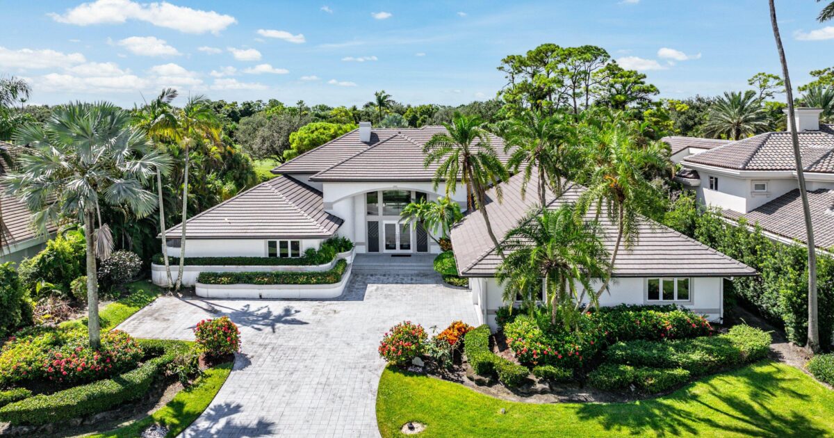 3200 Burgundy Drive N, Palm Beach Gardens, FL 33410