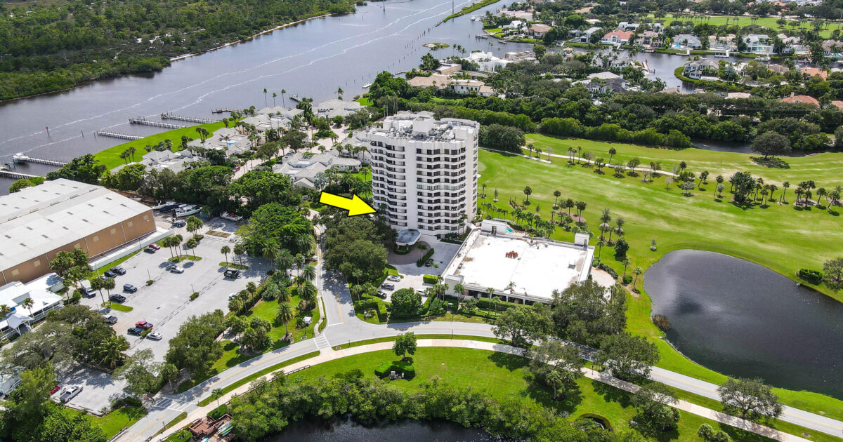 3322 Casseekey Island Road 302, Jupiter, FL 33477