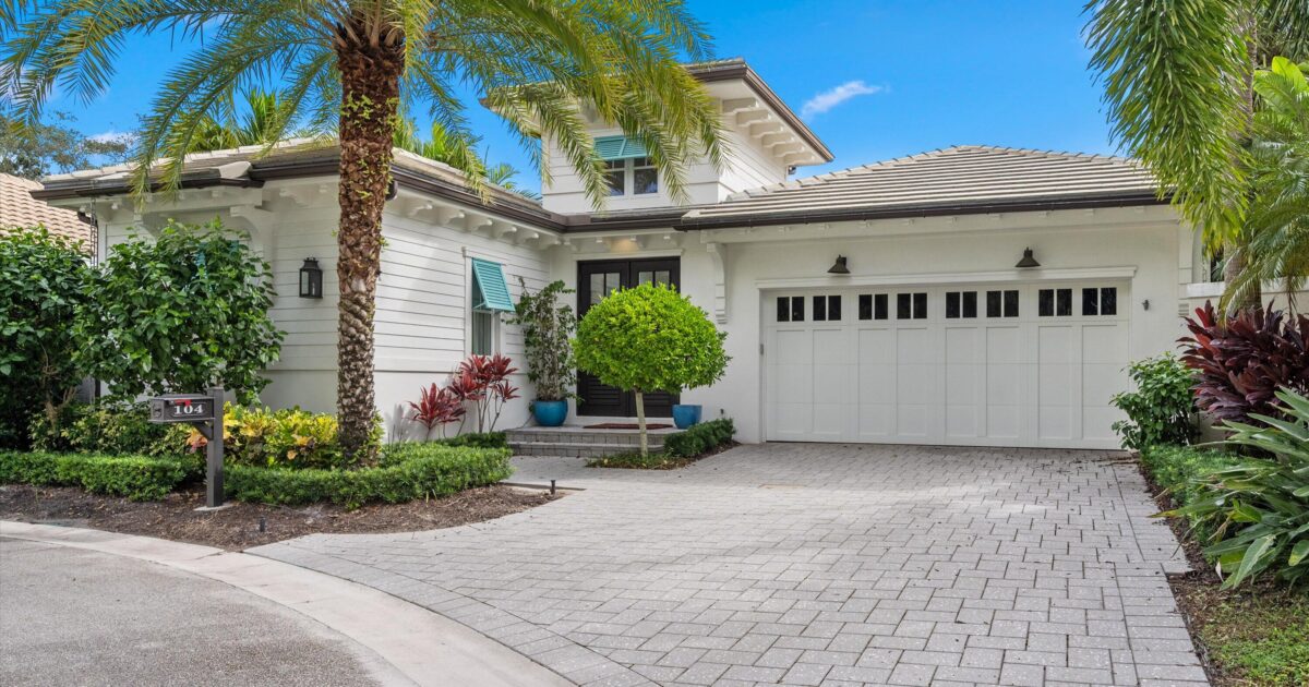 104 Lanitee Circle, Jupiter, FL 33458