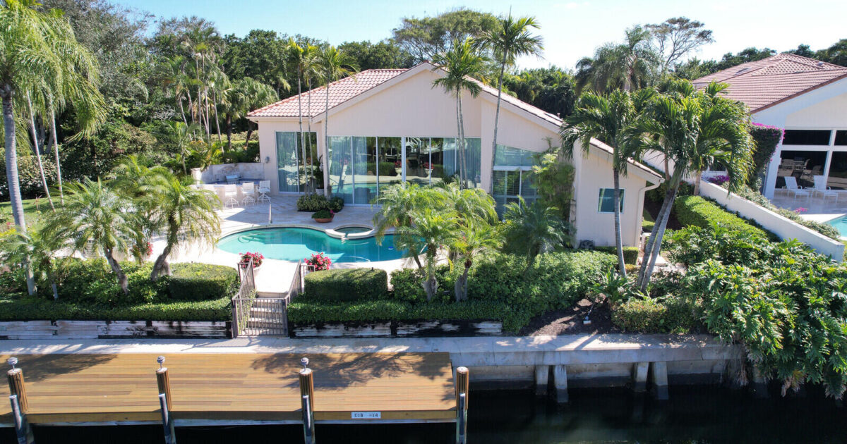 2499 Marseilles Drive, Palm Beach Gardens, FL 33410