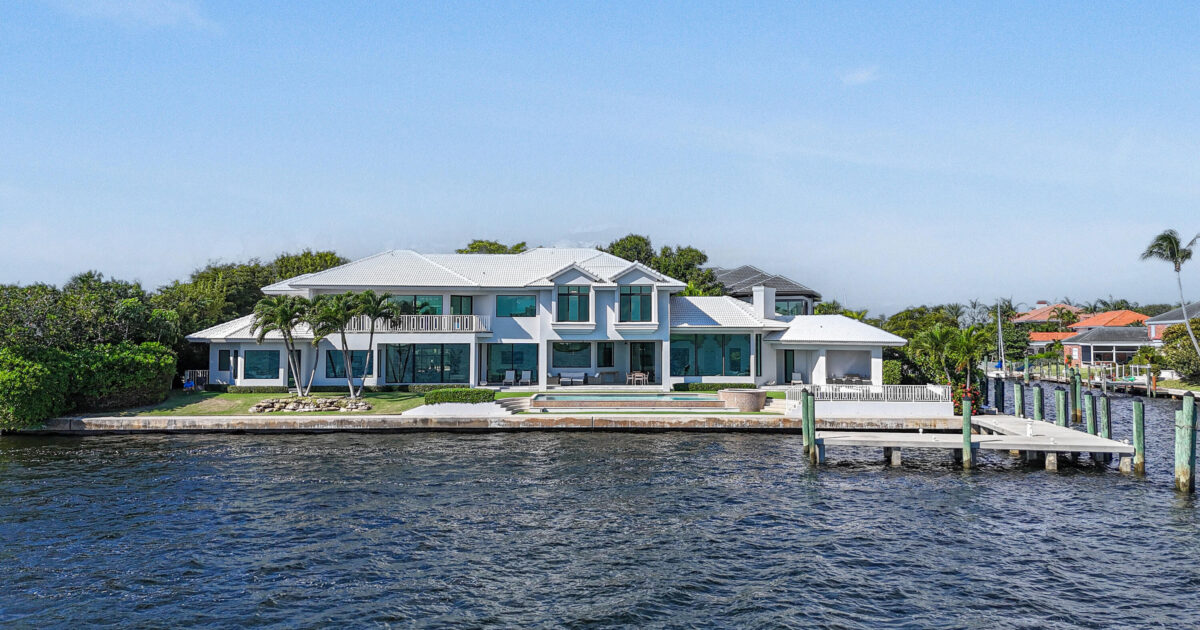 101 Bowsprit Drive, North Palm Beach, FL 33408