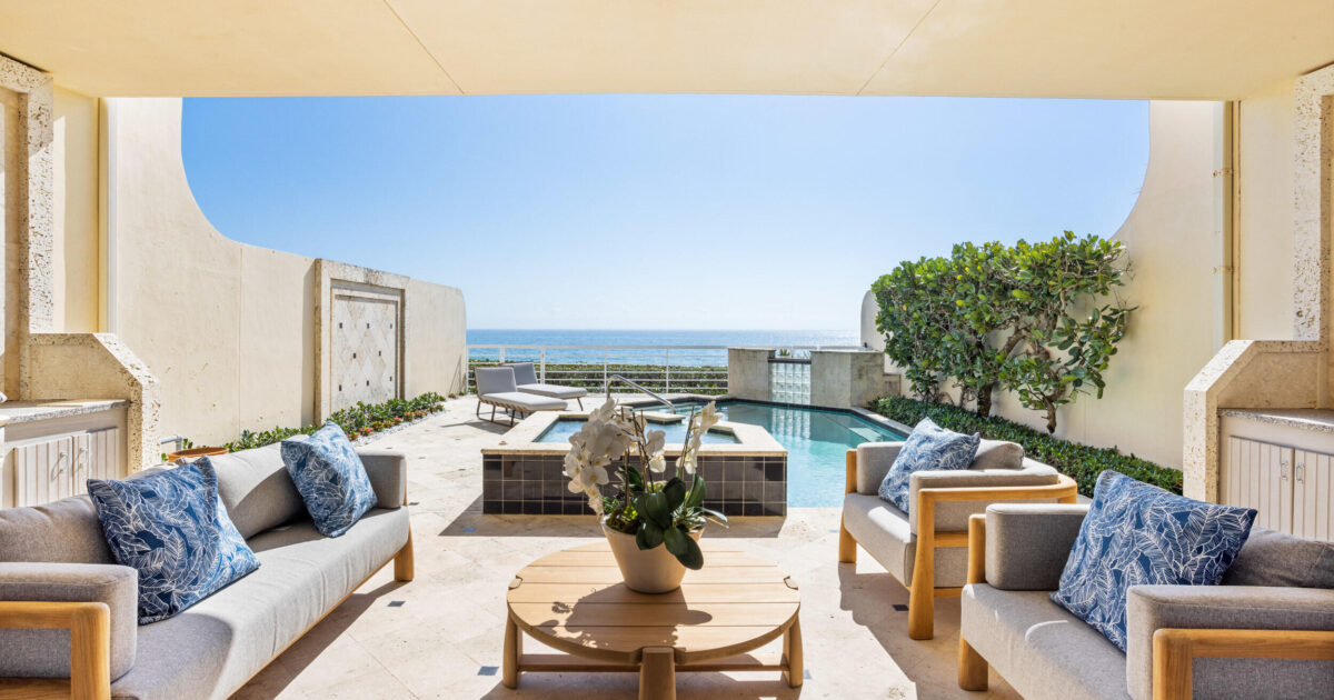 2 Sloans Curve Drive, Palm Beach, FL 33480