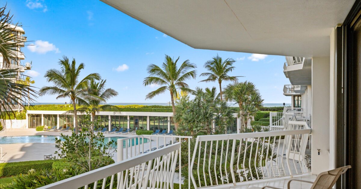 2100 S Ocean Boulevard 104s, Palm Beach, FL 33480