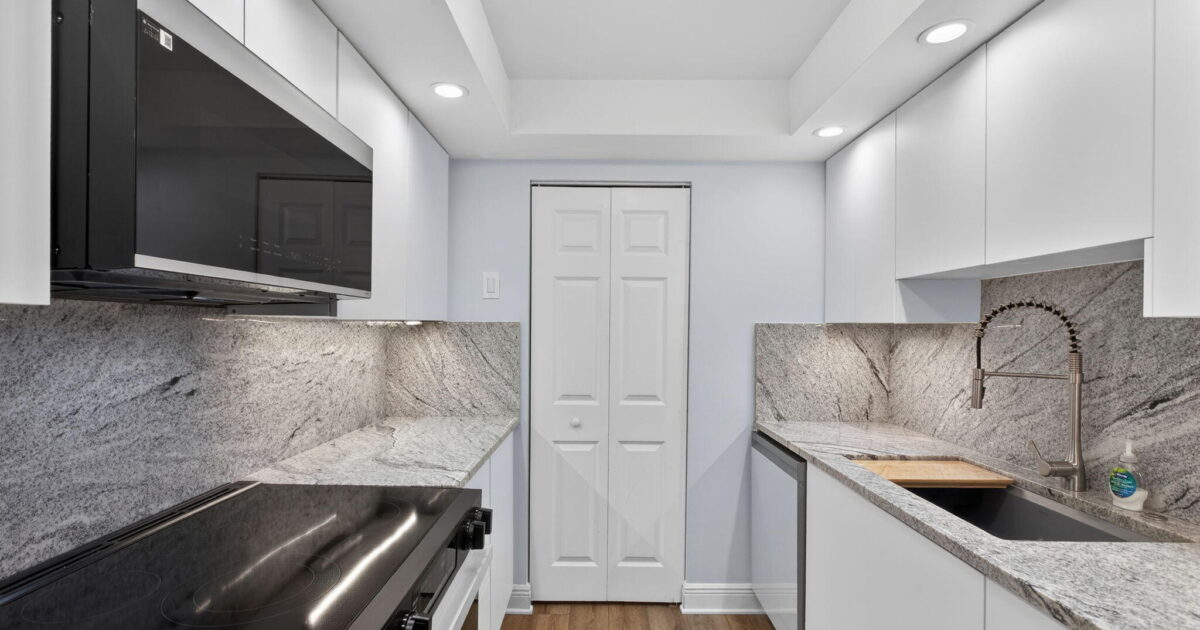 3000 N Ocean Drive 14g, Singer Island, FL 33404