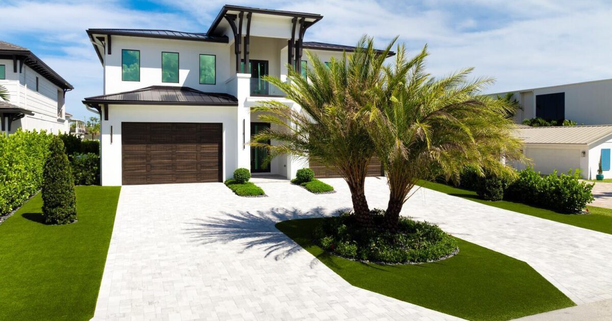 11288 W Teach Road, Palm Beach Gardens, FL 33410