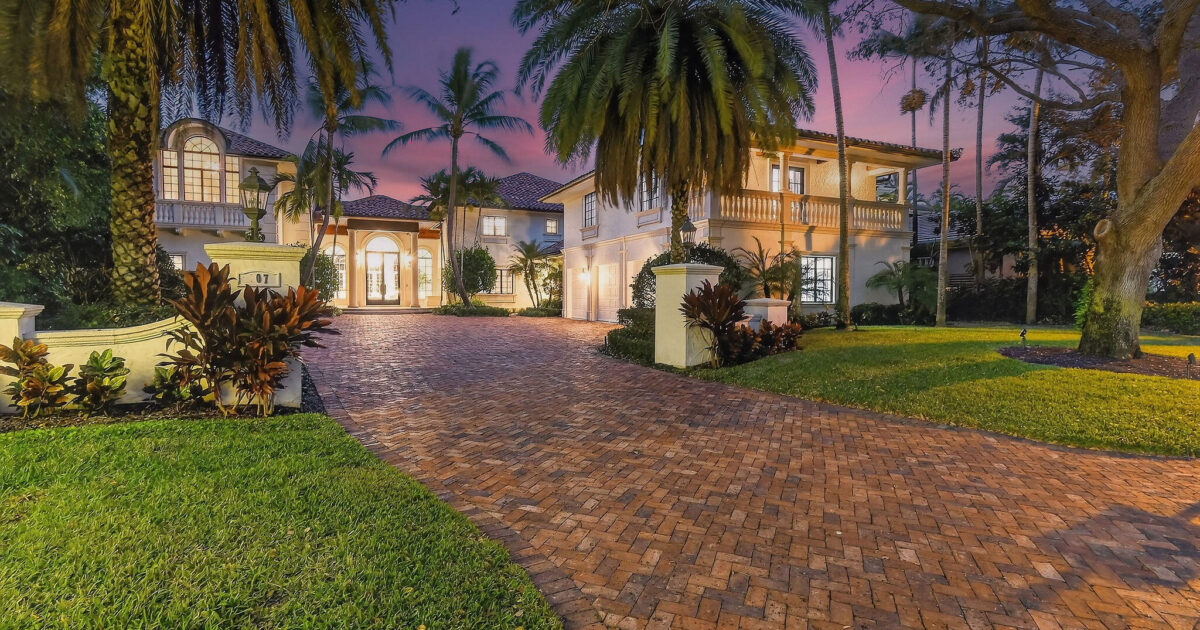 107 Schooner Lane, Jupiter, FL 33477