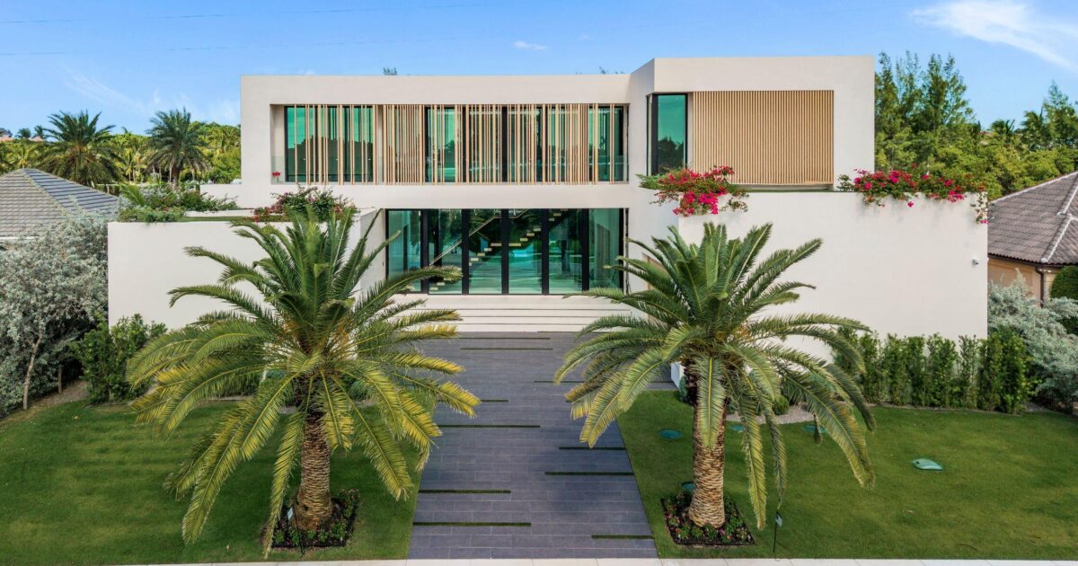 35 Spoonbill Road, Manalapan, FL 33462