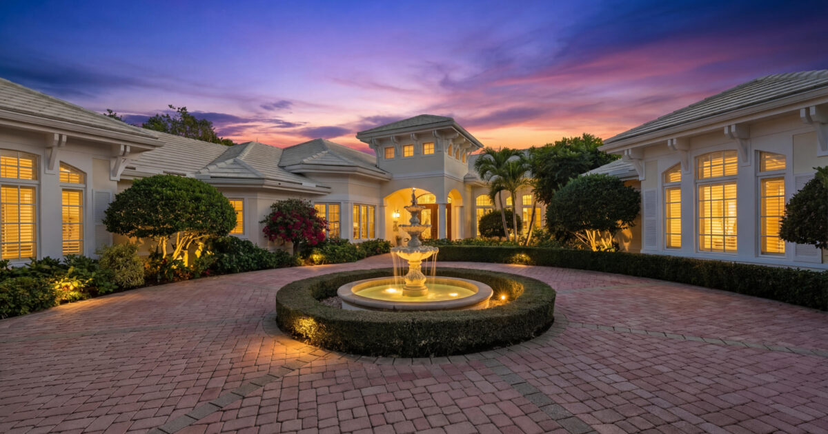 258 Locha Drive, Jupiter, FL 33458