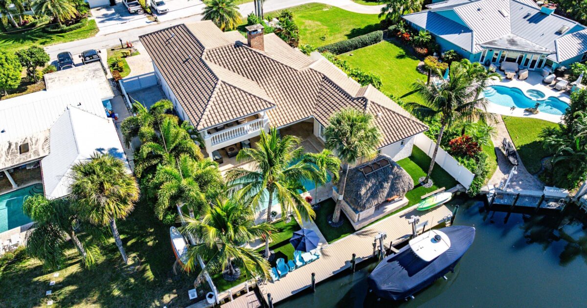 906 Dolphin Drive, Jupiter, FL 33458