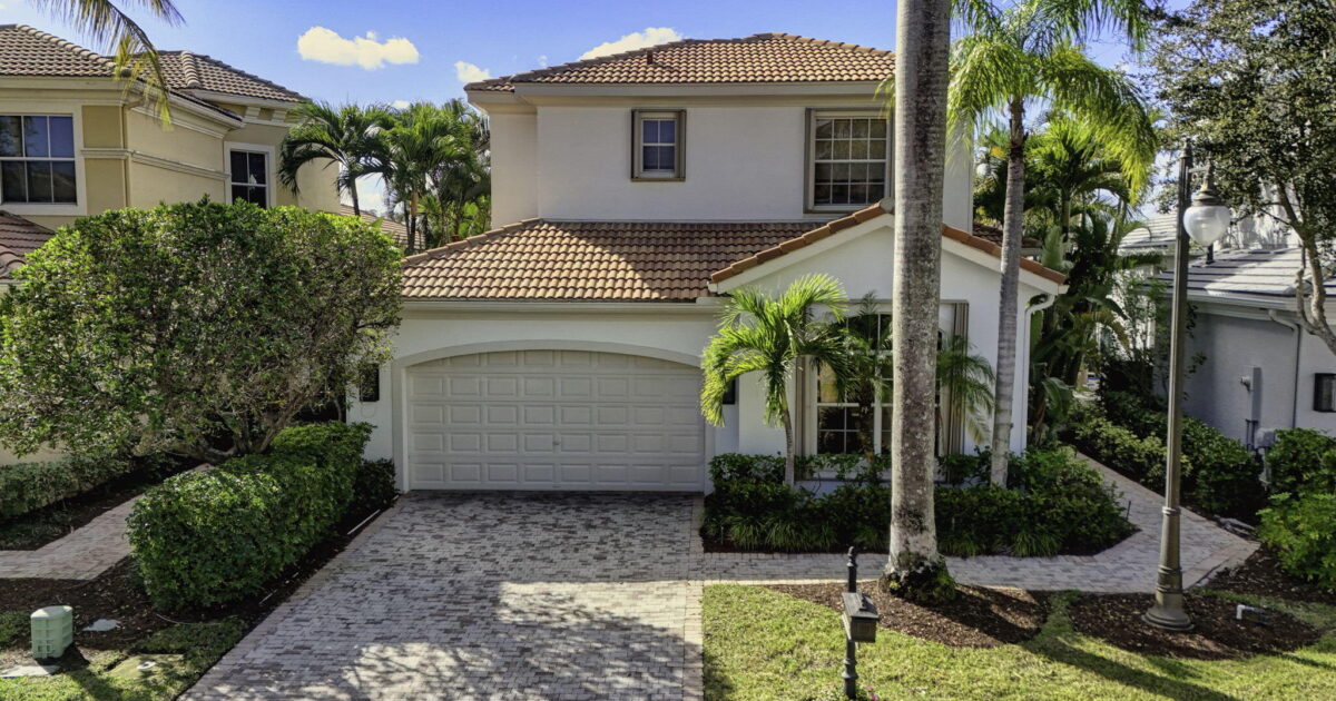 219 Andalusia Drive, Palm Beach Gardens, FL 33418