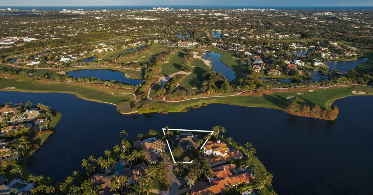 266 Locha Drive, Jupiter, FL 33458