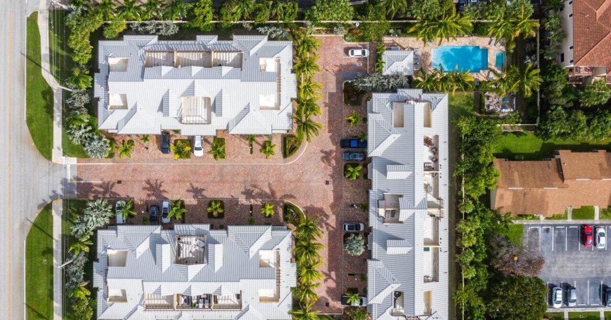 3770 County Line Road, Tequesta, FL 33469