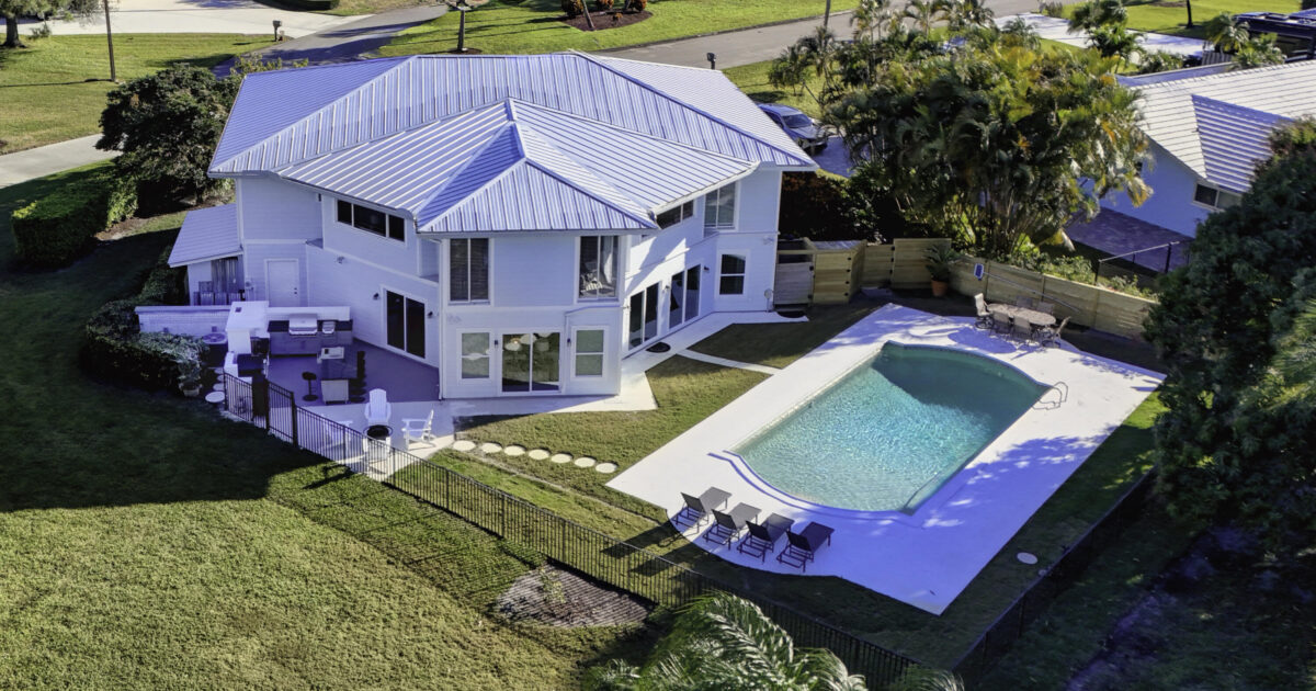 10355 Seagrape Way, Palm Beach Gardens, FL 33418