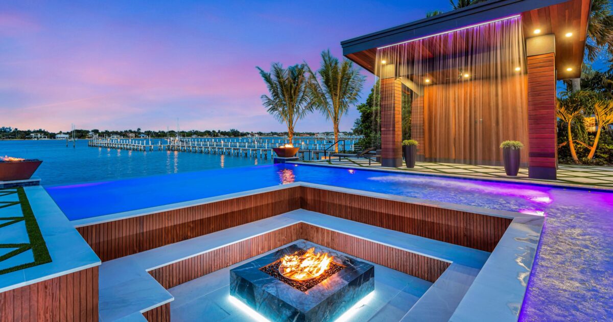 416 S Lake Drive, Lantana, FL 33462