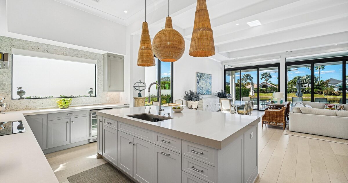 13765 Le Havre Drive, Palm Beach Gardens, FL 33410