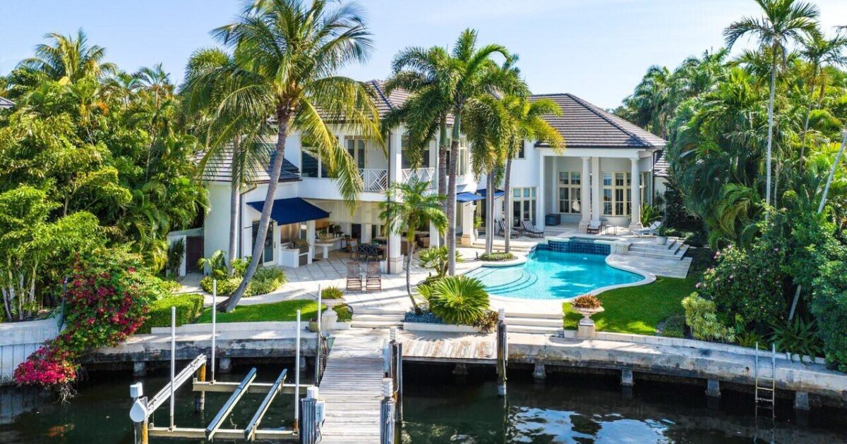 616 Seasage Drive, Delray Beach, FL 33483