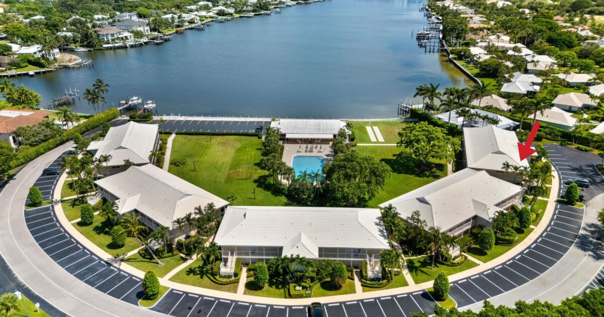 1 Church Lane 105-106, North Palm Beach, FL 33408