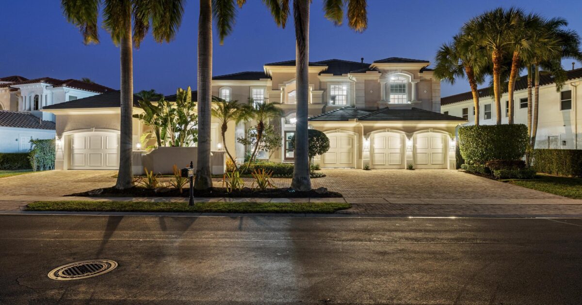 432 Savoie Drive, Palm Beach Gardens, FL 33410