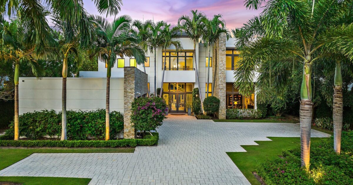 14646 Watermark Way, Palm Beach Gardens, FL 33410