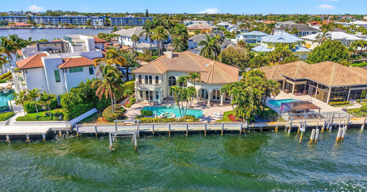 3171 Jasmine Drive, Delray Beach, FL 33483