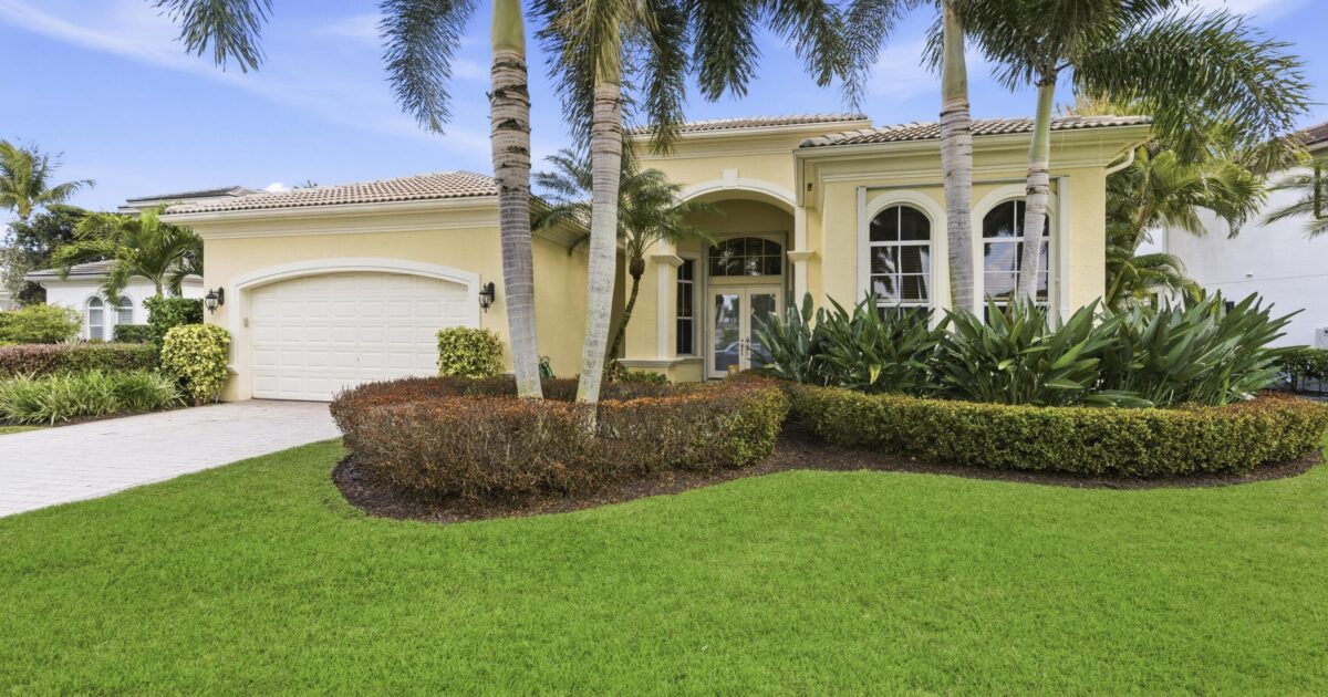 401 Via Placita, Palm Beach Gardens, FL 33418