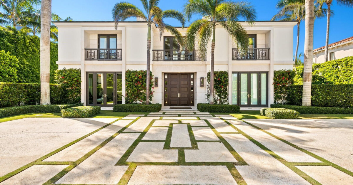 150 Kings Road, Palm Beach, FL 33480