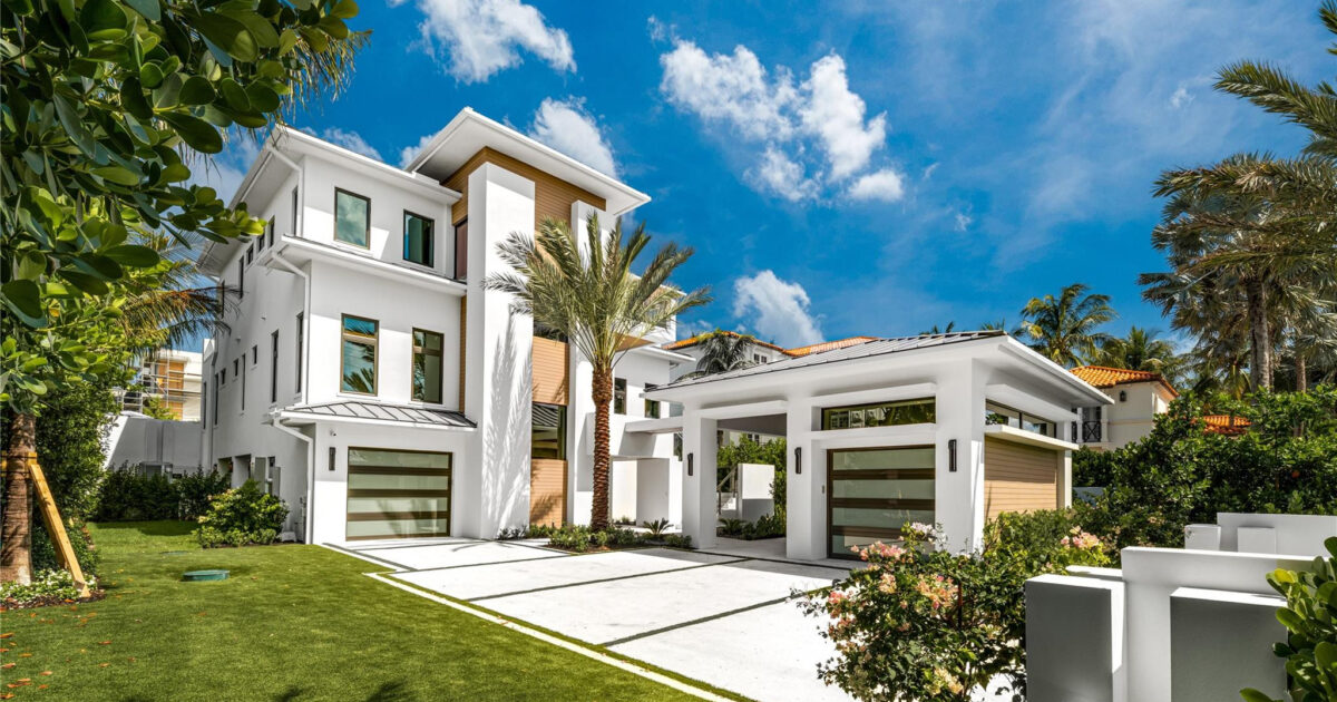 6107 N Ocean Boulevard, Ocean Ridge, FL 33435