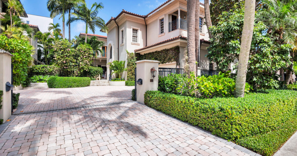 349 Chilean Avenue, Palm Beach, FL 33480