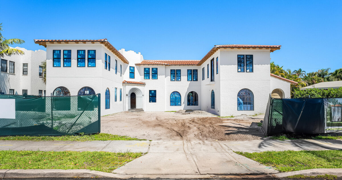 221 Monroe Drive, West Palm Beach, FL 33405