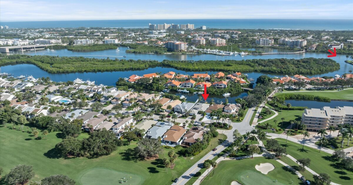 17036 Bay Street, Jupiter, FL 33477