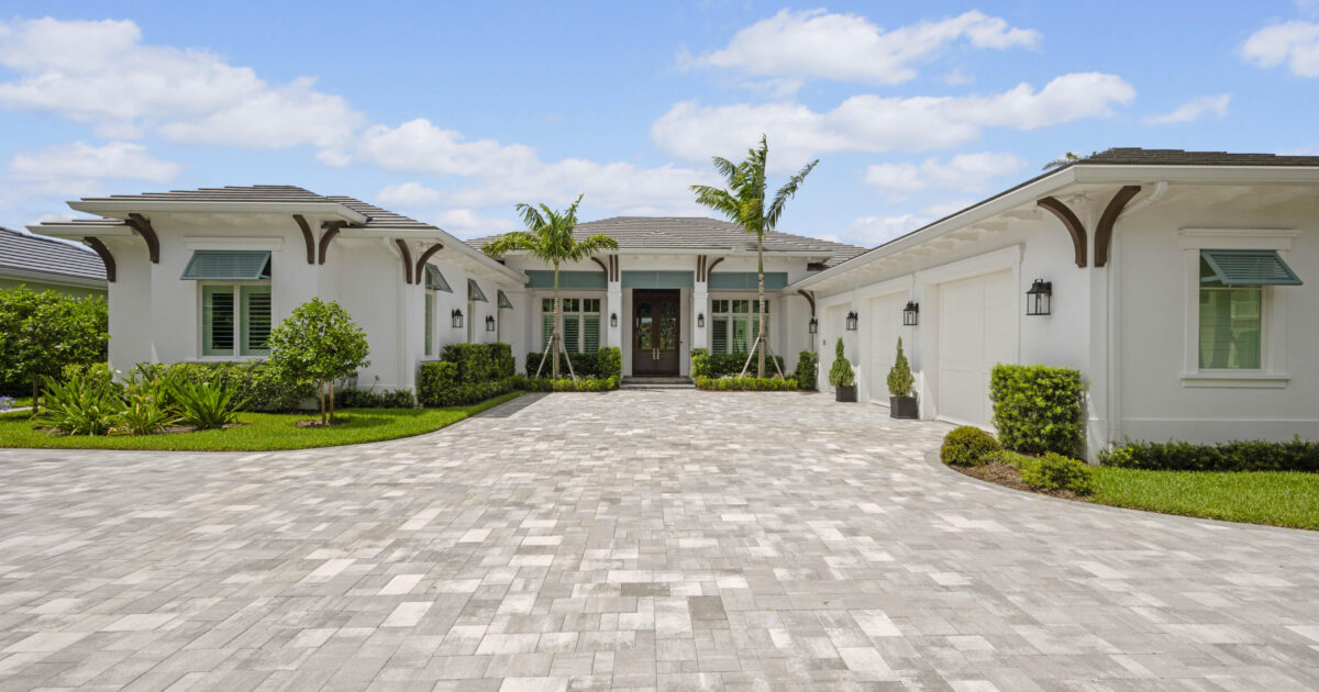 206 Locha Drive, Jupiter, FL 33458