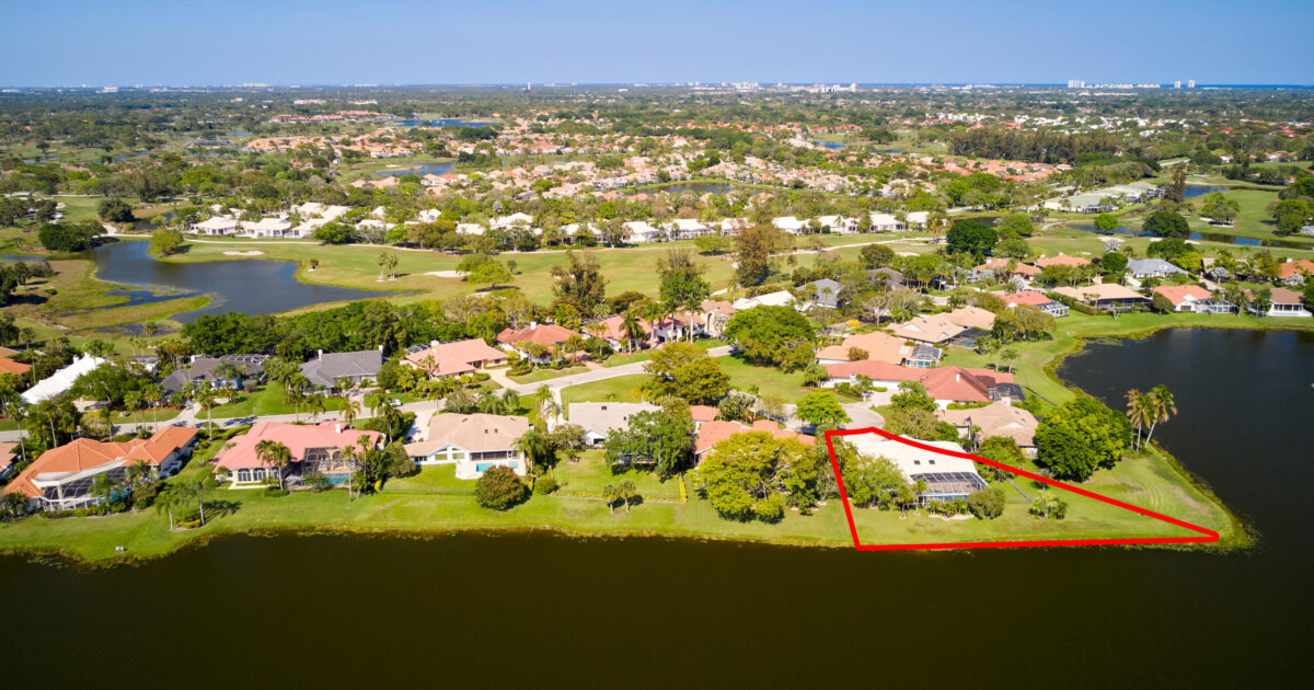 206 Thornton Court, Palm Beach Gardens, FL 33418