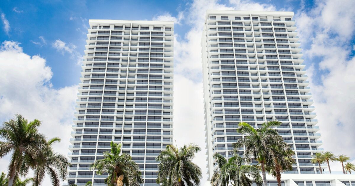 529 S Flagler Drive 26h, West Palm Beach, FL 33401