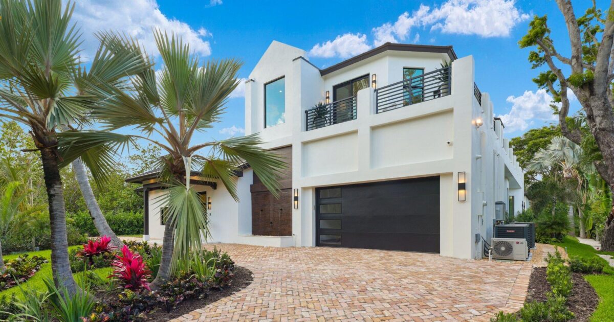 23 Coconut Lane, Ocean Ridge, FL 33435