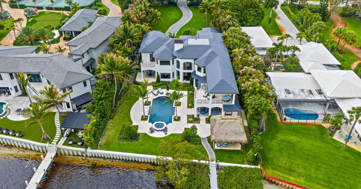 19020 Point Drive, Tequesta, FL 33469