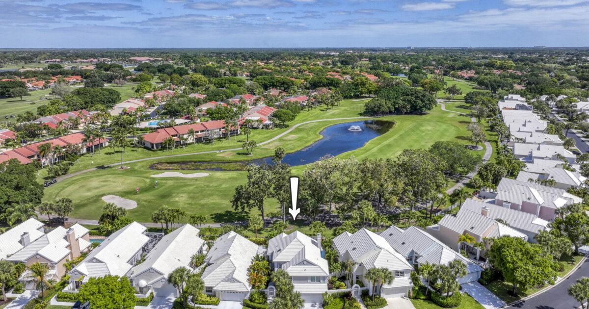 16 Windsor Lane, Palm Beach Gardens, FL 33418