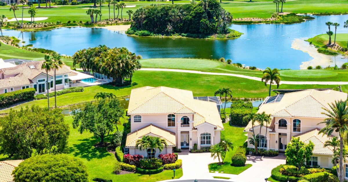 1124 Grand Cay Drive, Palm Beach Gardens, FL 33418