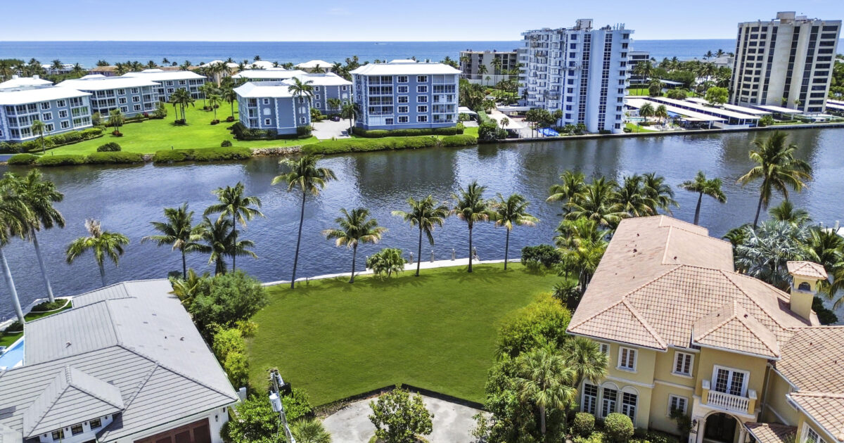 976 Banyan Drive, Delray Beach, FL 33483