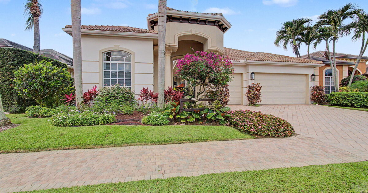 127 Vintageisle Lane, Palm Beach Gardens, FL 33418