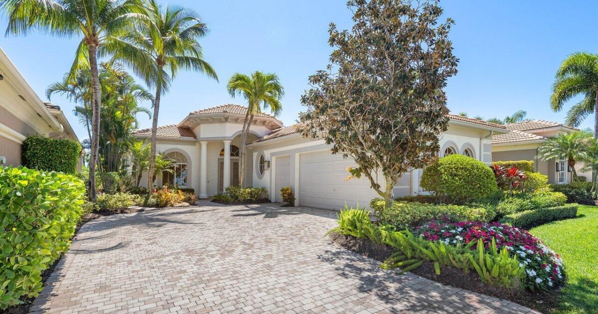 233 Porto Vecchio Way, Palm Beach Gardens, FL 33418