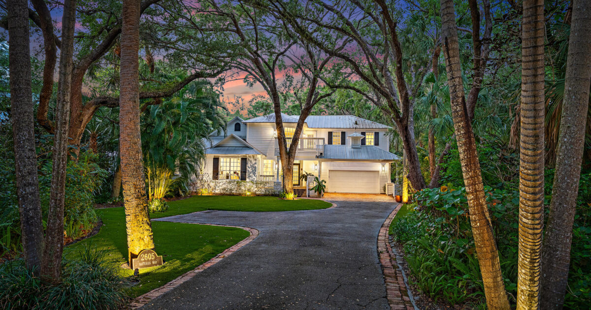 2605 Natures Way, Palm Beach Gardens, FL 33410