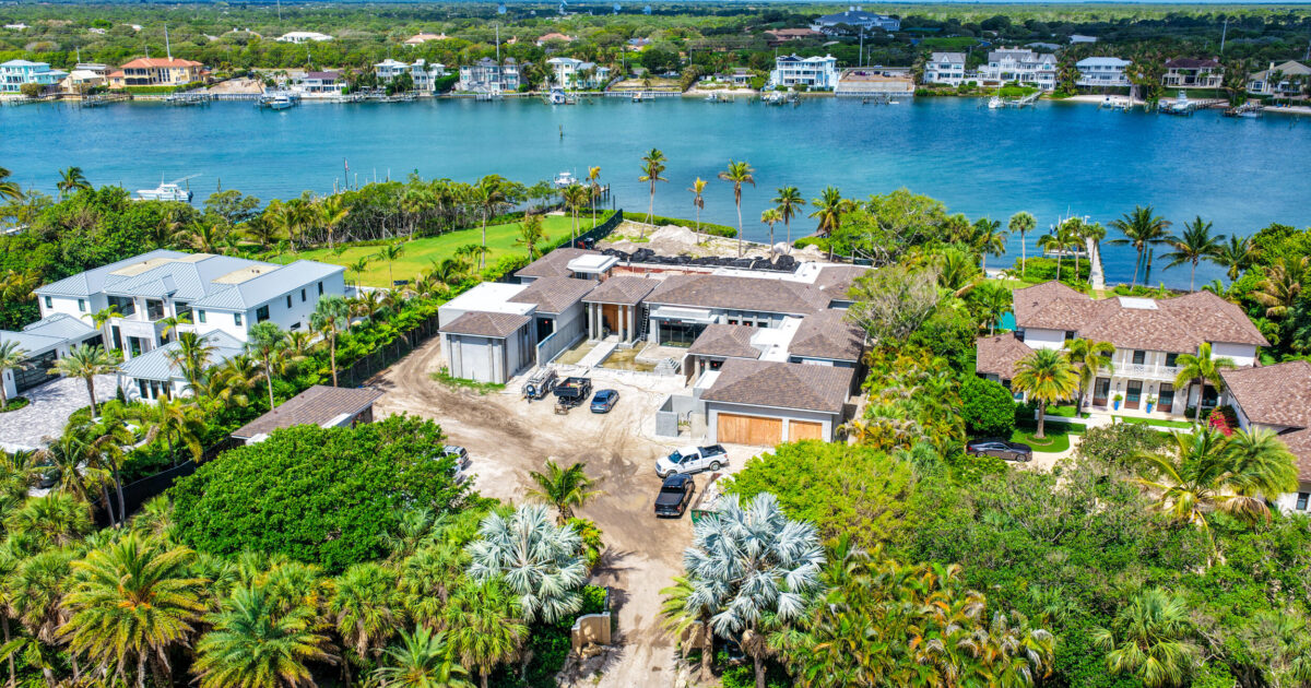 508 S Beach Road, Jupiter Island, FL 33455